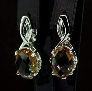 Серебряные серьги 925 пробы 8,33 г с турецкими Султанітами класса АААА и цирконами 3,84 карат Серебряные серьги 925 пробы 8,33 г с турецкими Султанітами класса АААА и цирконами 3,84 карат