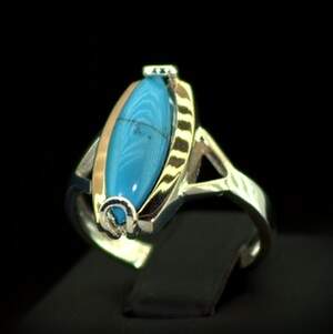 Срібна каблучка 925 проби з позолотою 375 проби 3,77 г з Бірюзою 2,1 карат Срібна каблучка 925 проби з позолотою 375 проби 3,77 г з Бірюзою 2,1 карат